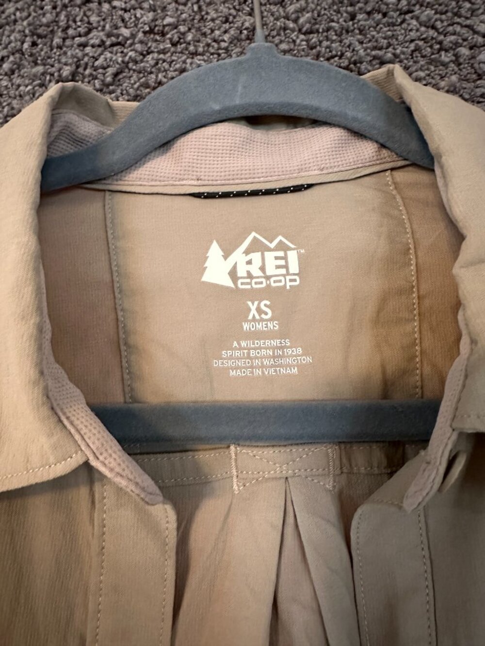 REI Co-op Sahara Long Sleeve Convertible Hiking Shirt Tan Khaki - Women's XS - Picture 3 of 6